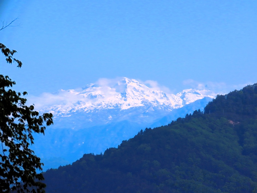 View of the eastern Himalayas of Bhutan © Gina Nichol
